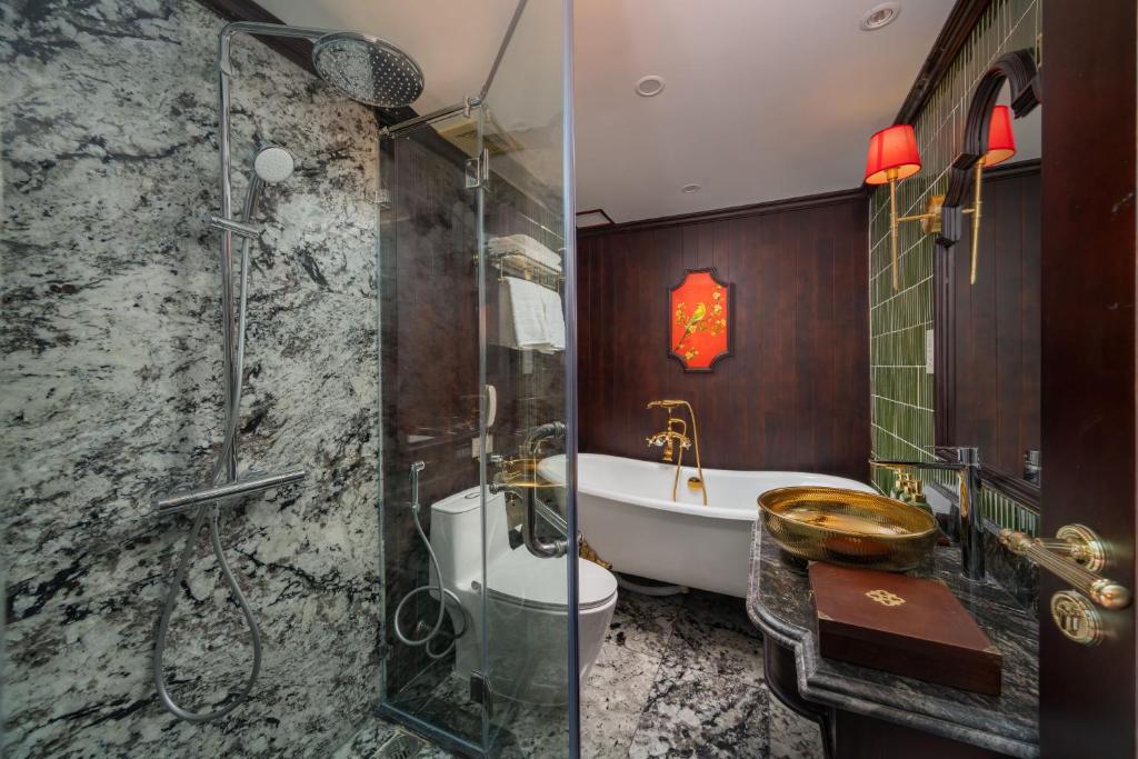 Indochine Grand Cruise