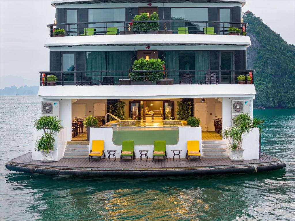 L'Amour Cruise