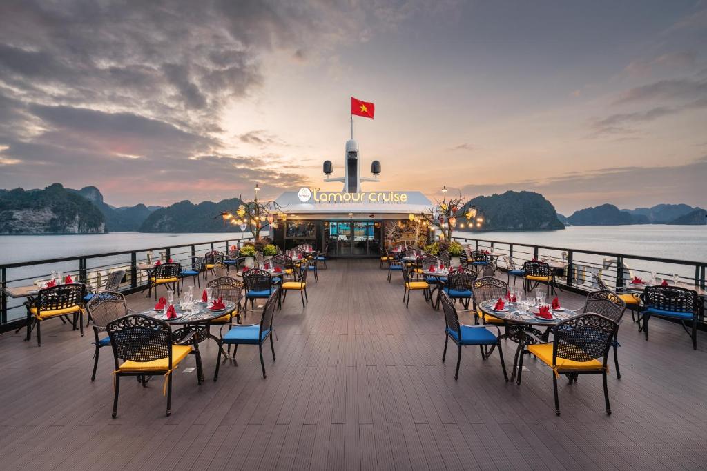 L'Amour Cruise