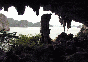 Drum Cave (Hang Trong)